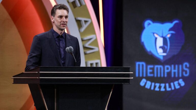 WATCH – Pau Gasol remembers Kobe Bryant throughout Basketball Corridor of Fame induction: I wouldn’t be right here with out you, brother