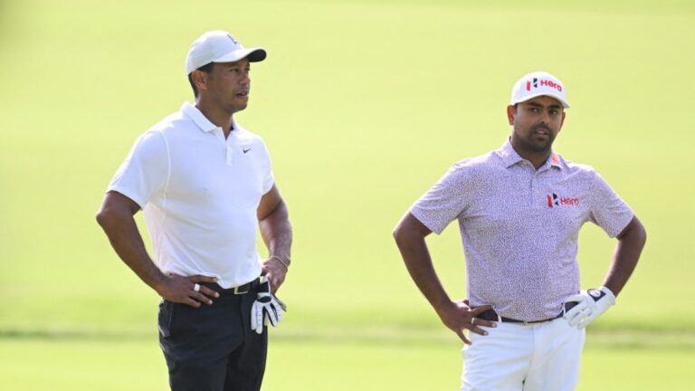 Indian Golf Star Performs Follow Spherical With Tiger Woods Forward of PGA Championship