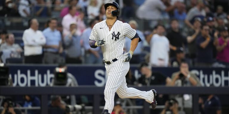 Giancarlo Stanton drives in 4 as Yankees beat Rays