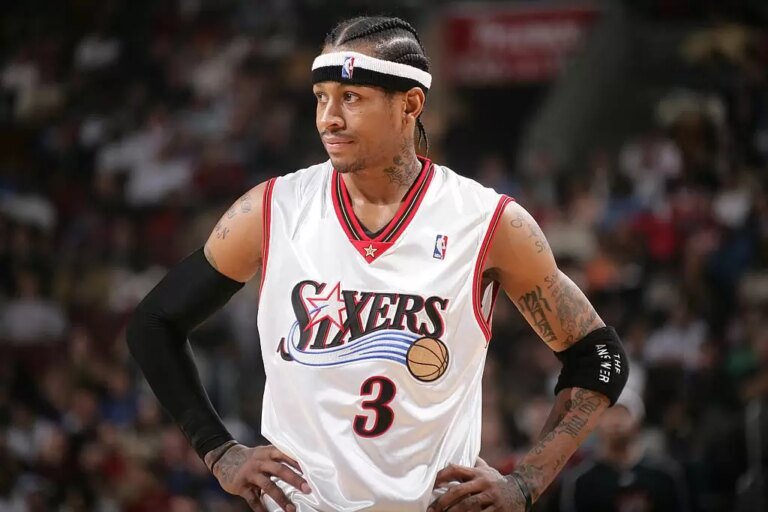 Allen Iverson scores 40 factors vs. Charlotte Hornets (2000 playoffs)