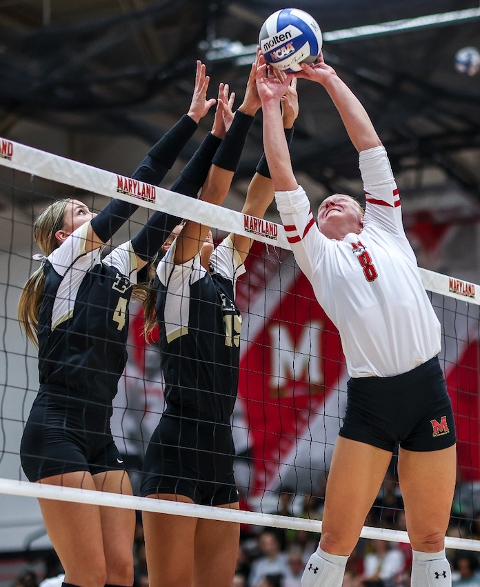 NCAA volleyball: Texas Tech upsets KU; Florida tops Auburn; Wisconsin, Nebraska, Louisville, Pitt win