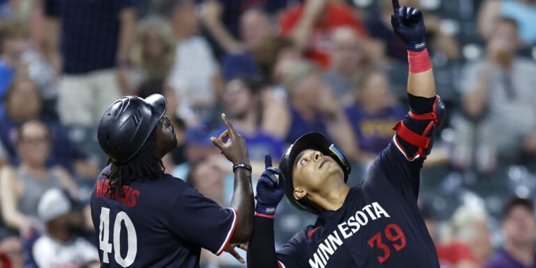 Twins experience five-run eighth, prolong AL Central lead over Guardians to seven video games