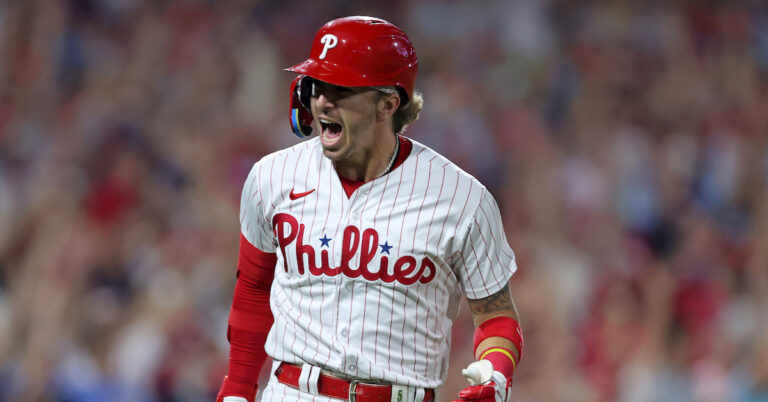 Nola, Stott Lead Phillies to Sweep of Marlins