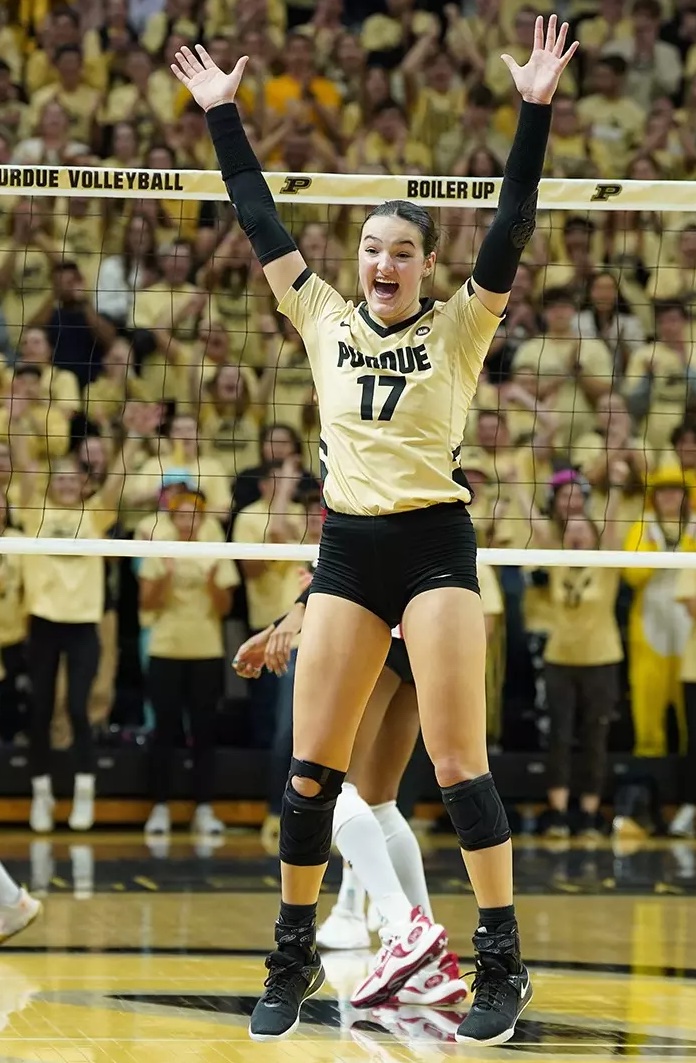 Volleyball As we speak: Massive NCAA slate; AVP Chicago; huge TV rankings; Pilar Victoria dies