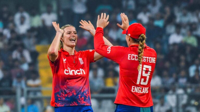 IND-W vs ENG-W: England clinches sequence after four-wicket win in second T20I