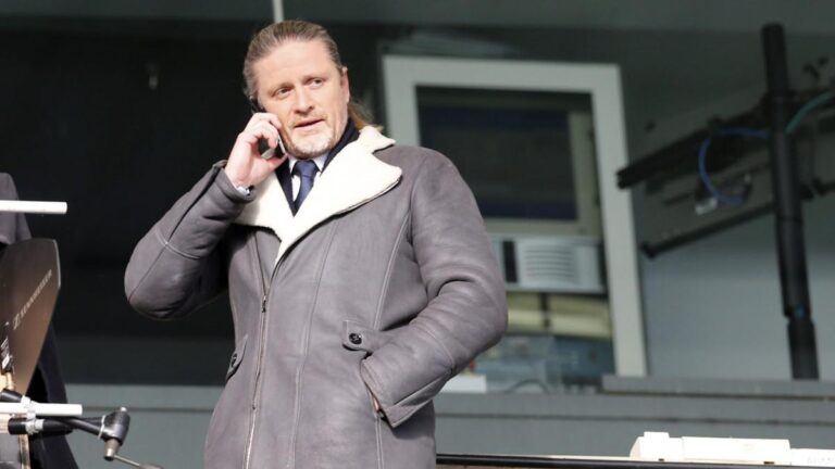 Emmanuel Petit menace de quitter le soccer