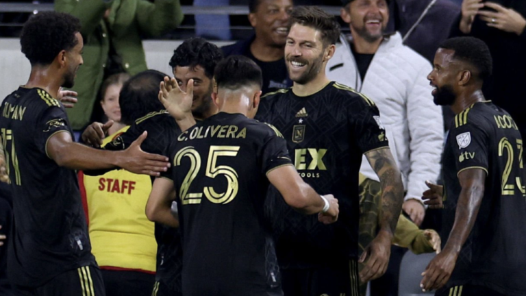 LAFC blanks Houston Dynamo to seal MLS Cup return