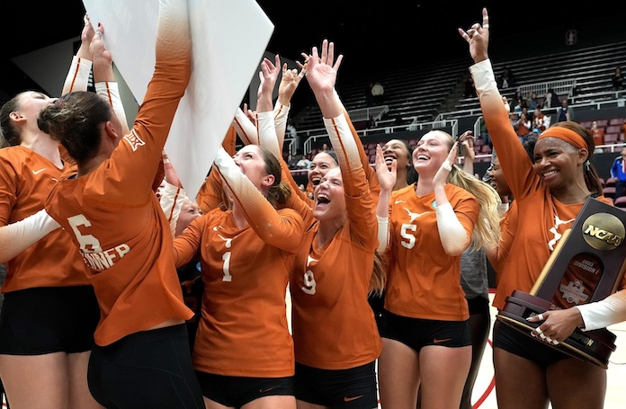 “Superb evening for the Texas Longhorns” places defending champs again into NCAA semis