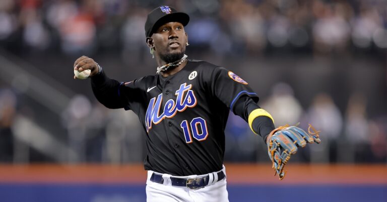 Ronny Mauricio’s Torn ACL Makes the Mets’ Third Base State of affairs Messier Than Ever