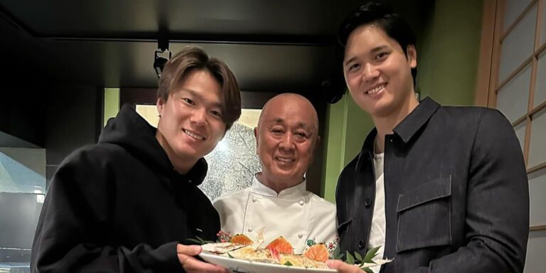 Shohei Ohtani and Yoshinobu Yamamoto have sushi in LA