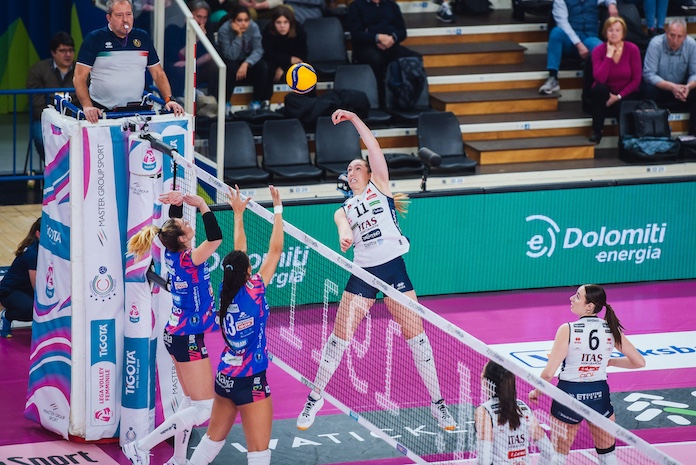 Ladies’s worldwide volleyball: Large weeks for DeHoog, Might, Drews (each), Hoffman