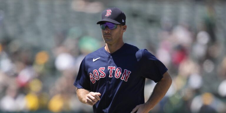 Rangers rent Dave Bush, ex-Purple Sox coach