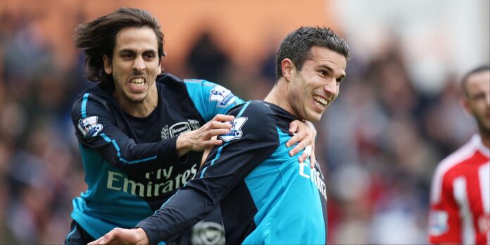 robin-van-persie-benayoun-arsenal.jpg