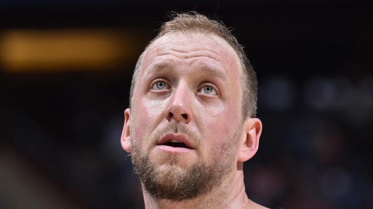 America loses its thoughts over viral clip of Aussie basketballer Joe Ingles