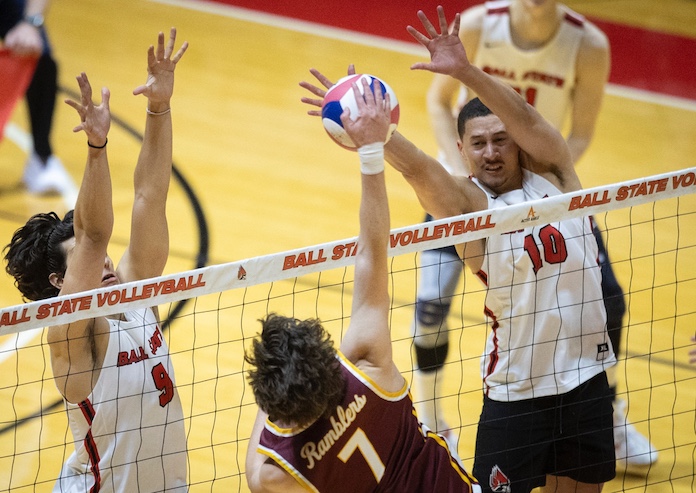 NCAA males’s volleyball: Daemen upsets UCSB; Princeton thumps Pepperdine