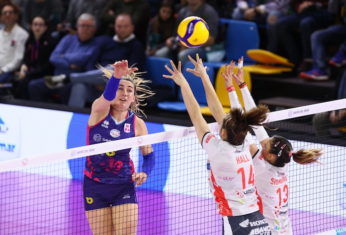 Worldwide ladies’s volleyball: Rivers leads Stuttgart; huge week for Skinner