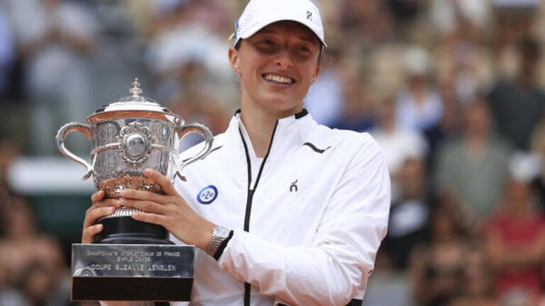 Iga Swiatek may surpass her file of seven French Open titles, says Chris Evert