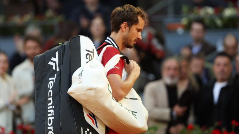 Medvedev withdraws from Madrid Open as Lehecka advances into semis