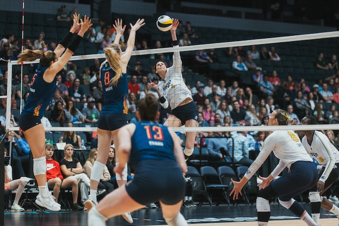 Rise clinch; three groups vie for final Professional Volleyball Federation playoff spot