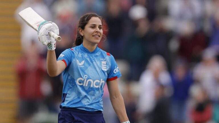 Bouchier stars as England girls cruise to ODI collection win over New Zealand