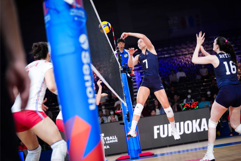 USA girls get VNL sweep of France, play Netherlands on Wednesday