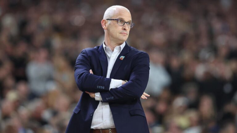 Dan Hurley leaving UConn for Lakers would power change in teaching type, for higher or worse