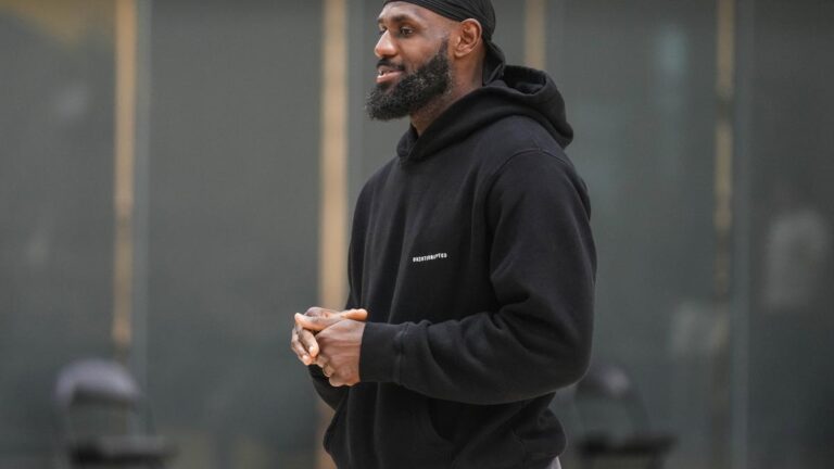LeBron James indicators new two-year take care of Lakers: stories
