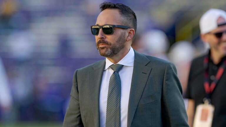 WWE indicators veteran broadcaster Joe Tessitore to play-by-play position alongside Corey Graves, Wade Barrett