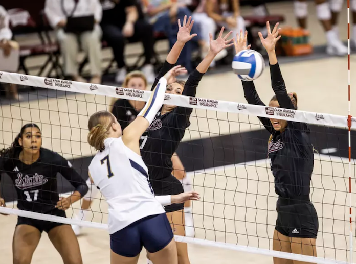 Volleyball In the present day: Auburn, WMU notch upsets; 33 kills for Temple’s Davenport