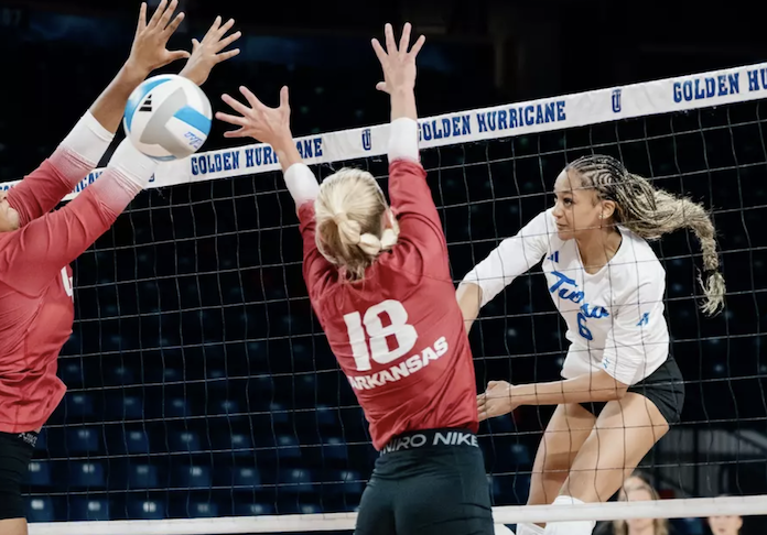 Volleyball Right now: San Diego, Arkansas notch NCAA upsets; Wisconsin hires Carlini