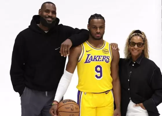 LeBron James sends message of help to Bronny forward of Lakers debut