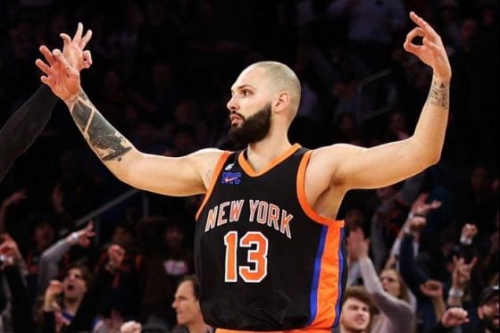 Evan Fournier becoming a member of Olympiacos on 3-year deal