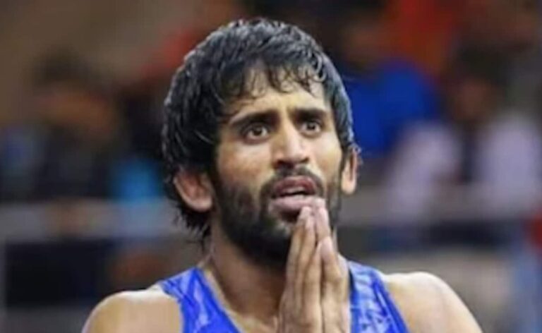 “These Who Are Trolling…”: Bajrang Punia’s Fiery Remark After Vinesh Phogat’s Olympics Disqualification