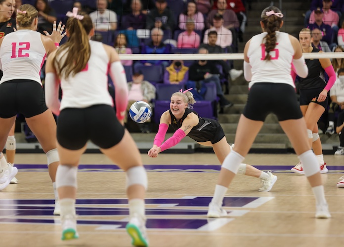 Volleyball Immediately: B1G leaders win; Jackrabbits are 20-0; UTA rolls on with reverse sweep