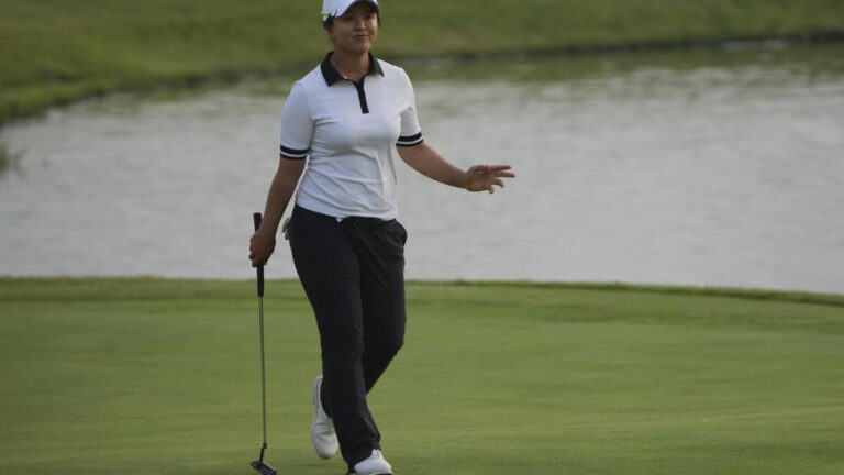 Sei Younger Kim retains the lead of LPGA occasion in China