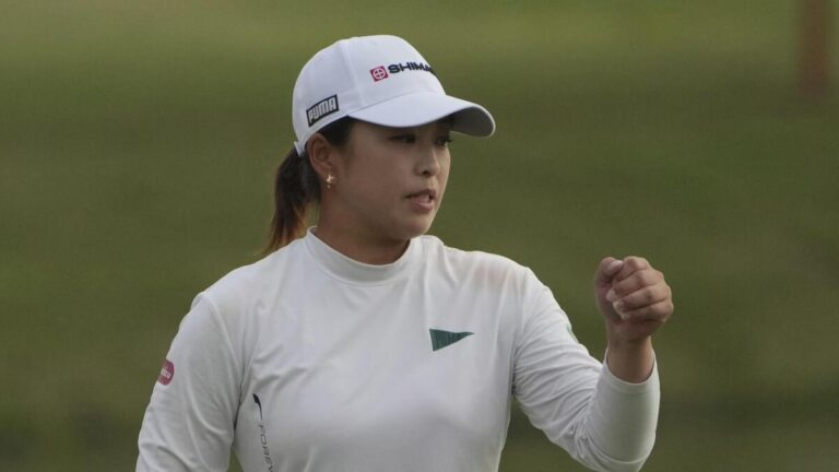 LPGA Shanghai: Saigo leads by one stroke after three rounds