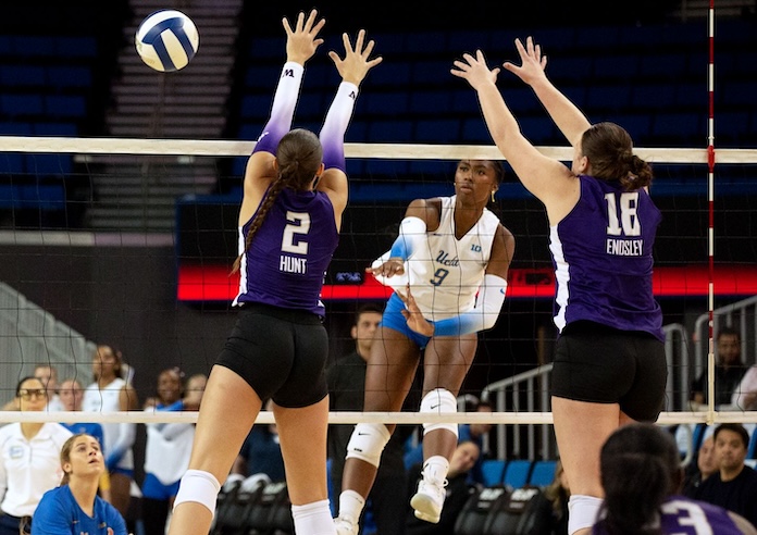 Volleyball At the moment: Massive 12 victories for KU, Baylor; 30 kills for S. Carolina’s Whitesides