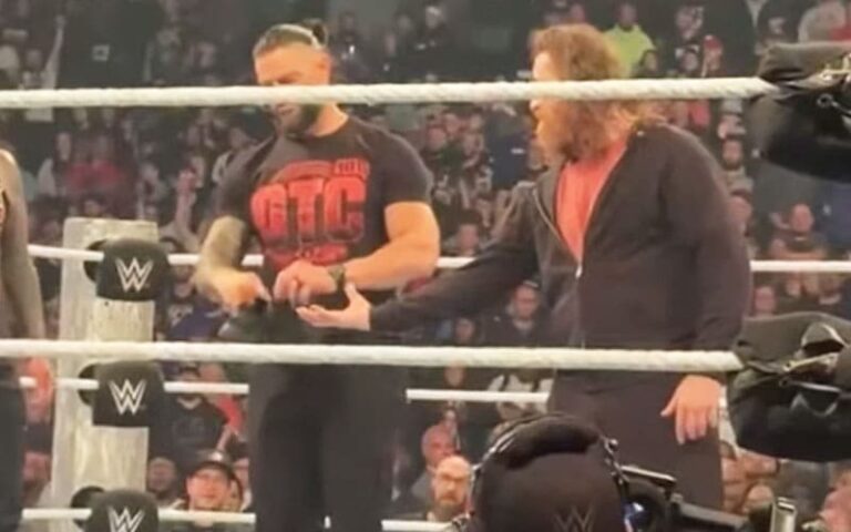 Roman Reigns Fixes Sami Zayn’s Shoe in Hilarious Second After 11/8 WWE SmackDown