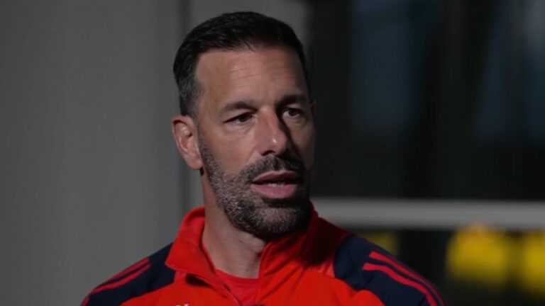 “This was a particular alternative” – Ruud van Nistelrooy needs to proceed at Manchester United beneath Ruben Amorim (Video)