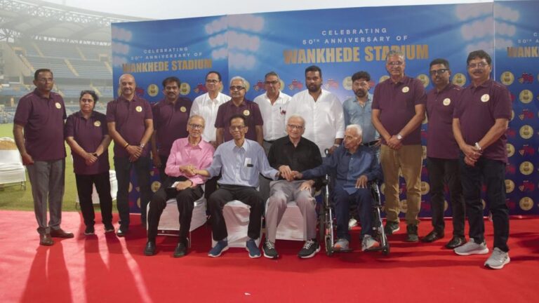 MCA honours members of Mumbai’s first-ever FC match at Wankhede; declares Rs 10 lakh money rewards