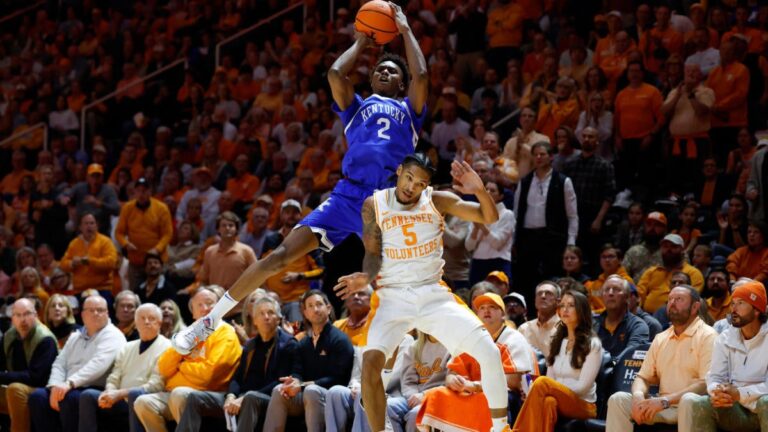 Kentucky snaps two-game skid, wins at Tennessee with Arkansas up subsequent in John Calipari’s Rupp Enviornment return