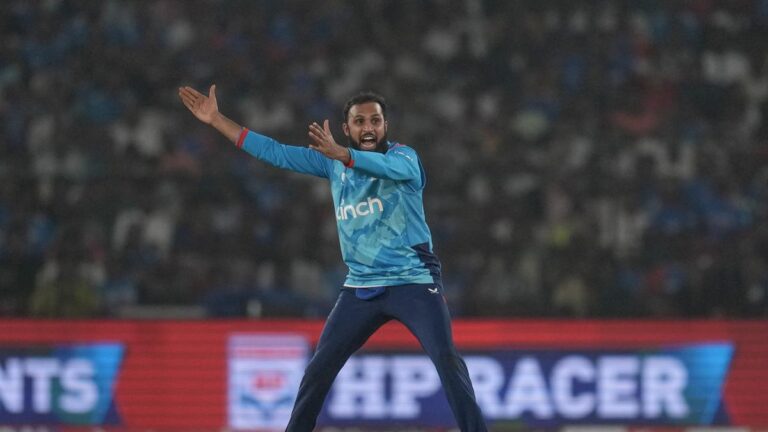 Adil Rashid dismisses Virat Kohli for the eleventh time, joint-most in worldwide cricket