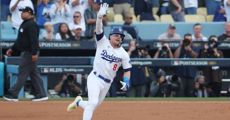 Dodgers Stuff Postseason Hero Enrique Hernández Again Onto Their Roster