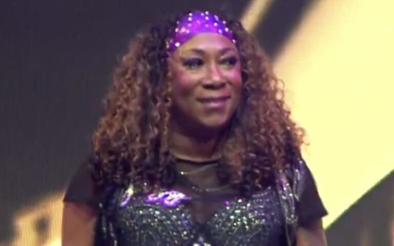 Ex-WWE Star Jazz Makes Shock Return to TNA in Knockouts Battle Royal