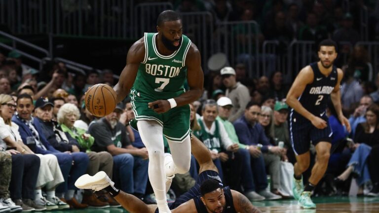 NBA Playoffs roundup: Boston Celtics takes hard-fought victory as Cavs, Rockets win