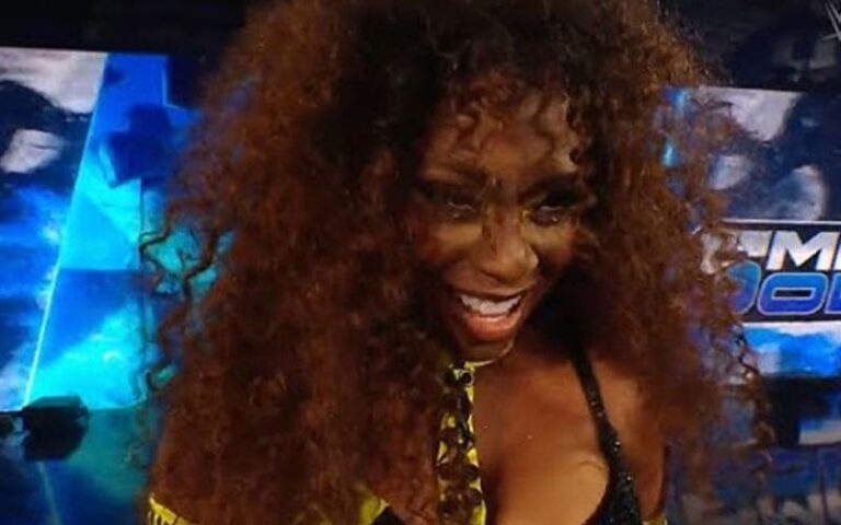 Naomi Pronounces ‘No Extra GLOW’ in Main Shift After WWE SmackDown