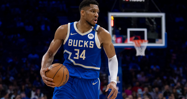 Bucks Stay Hopeful Giannis Antetokounmpo Wont Request Commerce