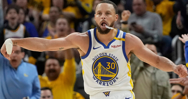Steph Curry  In Group Possession After Retiring