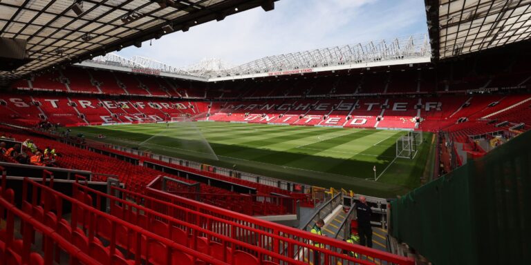 Man Utd circling to signal rising £25m attacker in vastly controversial deal