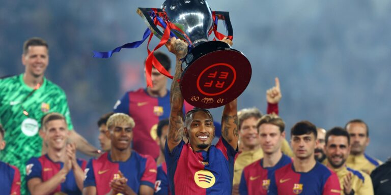 £30m+ Brazilian ahead who loves Raphinha is open to signing for Leeds